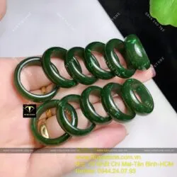 Nhẫn ngọc bích xanh đậm, tròn 6 ly (Gia công theo ni tay) - Hình ảnh 6