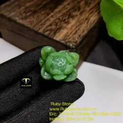 Mặt dây chuyền hoa sen ngọc bích - Hình ảnh 2