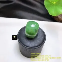 Nhẫn yên ngựa Ngọc bích Canada chất VIP