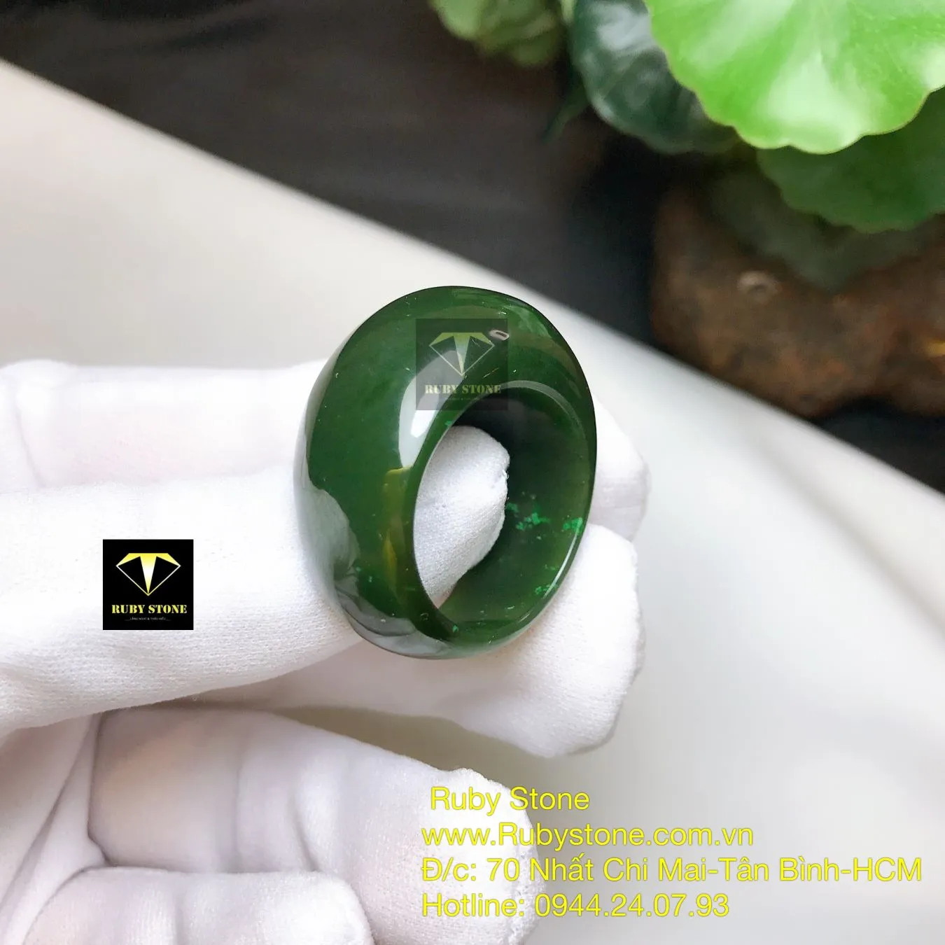 Nhẫn yên ngựa Ngọc bích Canada xanh đậm Nhẫn yên ngựa Ngọc bích Canada xanh đậm - Ảnh 4