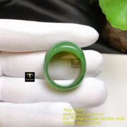 Nhẫn yên ngựa Ngọc bích Canada chất VIP