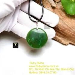 Mặt dây vô sự bài tròn Ngọc bích, KT 32mm - Ảnh 2