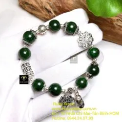 Vòng tay ngọc bích Canada mix charm bạc