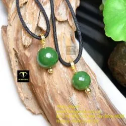 Mặt dây chuyền trái châu Ngọc bích 16 ly, móc bạc xi vàng