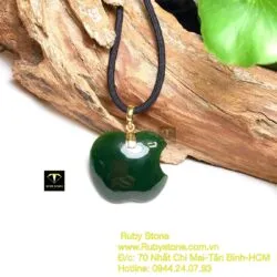 Mặt dây chuyền quả táo Ngọc Bích xanh đậm, móc vàng 10k - Hình ảnh 4