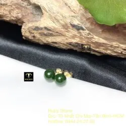 Khuyên tai trái châu ngọc bích xanh đậm 8 ly, vàng 18k Khuyên tai trái châu ngọc bích xanh đậm 8 ly, vàng 18k