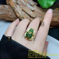 Nhẫn tỳ hưu Ngọc bích Canada, vàng 18k