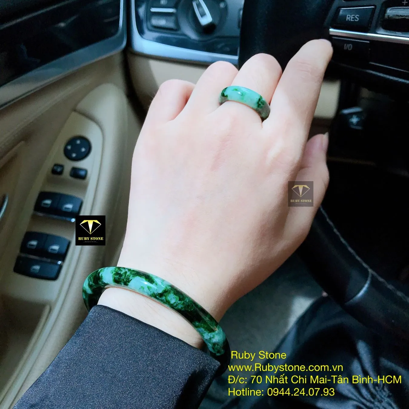 Bộ sản phẩm vòng và nhẫn ngọc cẩm thạch sơn thuỷ Bộ sản phẩm vòng và nhẫn ngọc cẩm thạch sơn thuỷ