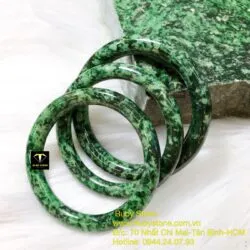 Vòng ngọc cẩm thạch sơn thuỷ bản tròn Vòng ngọc cẩm thạch sơn thuỷ bản tròn