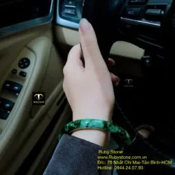 Bộ sản phẩm vòng và nhẫn ngọc cẩm thạch sơn thuỷ Bộ sản phẩm vòng và nhẫn ngọc cẩm thạch sơn thuỷ