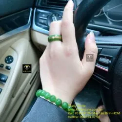 Bộ sản phẩm nhẫn ngọc bích bọc vàng và vòng chuỗi ngọc bích xanh lá - Hình ảnh 7