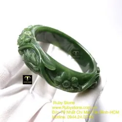 Vòng ngọc bích chạm Hoa mai, ni tay 55mm