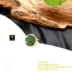 Nhẫn Hoa mẫu đơn Ngọc bích, vàng 18k