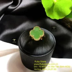 Nhẫn cỏ bốn cánh Ngọc bích xanh lá, vàng 18k