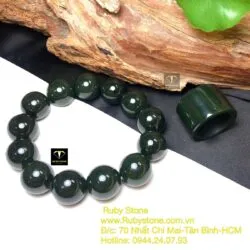 Vòng chuỗi và nhẫn càn long Ngọc bích xanh đậm Vòng chuỗi và nhẫn càn long Ngọc bích xanh đậm