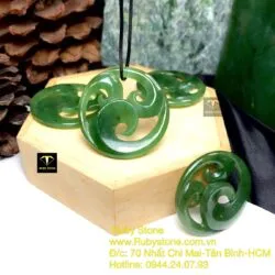 Mặt dây chuyền ngọc bích Maori Koru, kích thước 38mm - Ảnh 5
