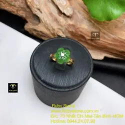 Nhẫn hoa mai Ngọc bích, vàng 18k