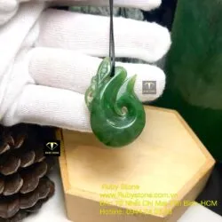 Mặt dây chuyền ngọc bích Maori kiểu Matau (lưỡi câu cá) , kích thước 43mm - Ảnh 4