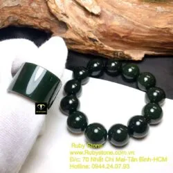 Vòng chuỗi và nhẫn càn long Ngọc bích xanh đậm