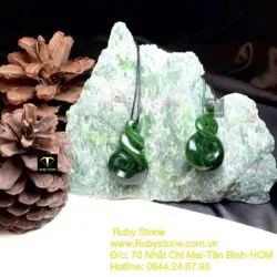 Mặt dây chuyền ngọc bích Maori kiểu double twist, kích thuớc 40mm