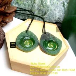 Mặt dây chuyền Maori kiểu Koru khắc trên da Ngọc bích, kích thước 40mm - Ảnh 7