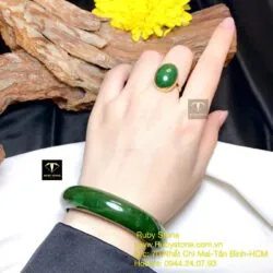 Bộ sản phẩm vòng tay và nhẫn ngọc bích xanh lý, vàng 18k - Ảnh 4