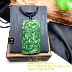 Mặt dây chuyền ngọc bích Canada chạm Rồng, kích thước 48mm