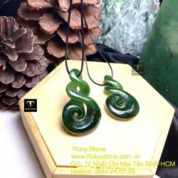 Mặt dây chuyền ngọc bích Maori kiểu double twist, kích thuớc 40mm - Ảnh 6