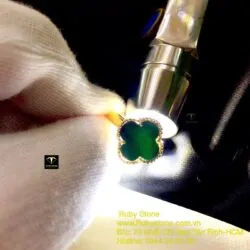 Nhẫn cỏ bốn cánh ngọc Mực Dục, vàng 18k - Hình ảnh 2