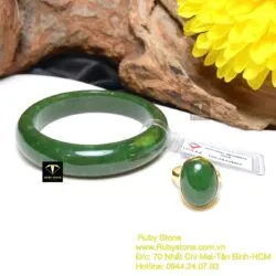 Bộ sản phẩm vòng tay và nhẫn ngọc bích xanh lý, vàng 18k - Ảnh 6