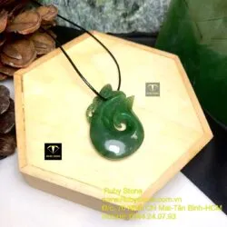 Mặt dây chuyền ngọc bích Maori kiểu Matau (lưỡi câu cá) , kích thước 43mm - Ảnh 5