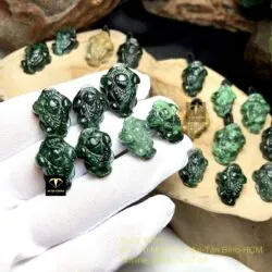 Thiềm thừ ngọc Cẩm thạch sơn thuỷ (Jadeite A)
