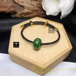 Vòng tay charm ngọc bích xanh lá mài trơn - Hình ảnh 4