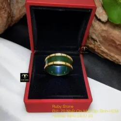 Nhẫn vuông Ngọc bích xanh đậm, vàng 18k khắc hoa văn - Hình ảnh 5