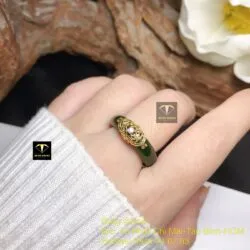 Nhẫn tròn ngọc bích Canada xanh lý đậm, vàng 18k - Ảnh 6