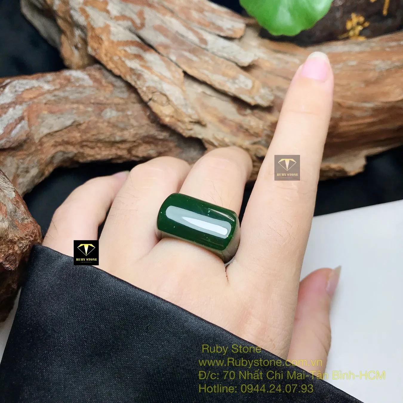 Nhẫn yên ngựa ngọc bích Canada xanh đậm bông lý Nhẫn yên ngựa ngọc bích Canada xanh đậm bông lý - Ảnh 3
