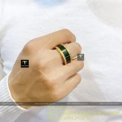 Nhẫn vuông Ngọc bích xanh đậm, vàng 18k khắc hoa văn - Hình ảnh 7