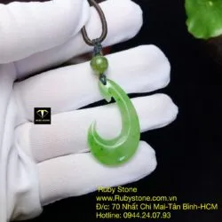 Mặt dây chuyền ngọc bích Maori kiểu Matau (lưỡi câu cá), KT 38mm