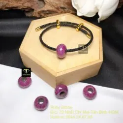 Vòng tay charm Ruby Nam Phi mài giác - Ảnh 5