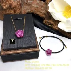 Bộ sản phẩm mặt dây chuyền và vòng tay hoa sen Ruby Nam Phi - Ảnh 2