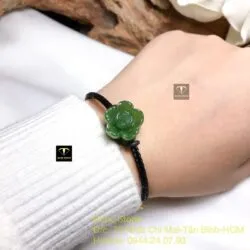 Vòng tay charm hoa sen ngọc bích Canada dây cáp đen
