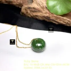 Charm ngọc bích mài giác xanh lá Charm ngọc bích mài giác xanh lá