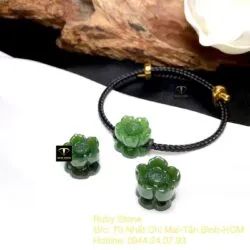 Vòng tay charm hoa sen ngọc bích Canada dây cáp đen - Hình ảnh 2