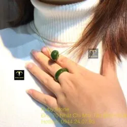 Charm ngọc bích mài giác xanh lá Charm ngọc bích mài giác xanh lá