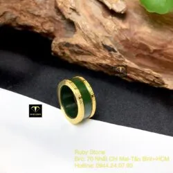 Nhẫn vuông Ngọc bích xanh đậm, vàng 18k khắc hoa văn - Hình ảnh 3