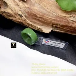 Nhẫn ngọc bích Canada xanh lá, bản 10mm - Hình ảnh 4