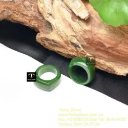 Nhẫn yên ngựa Ngọc bích Canada xanh lá