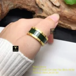Nhẫn vuông Ngọc bích xanh đậm, vàng 18k khắc hoa văn - Hình ảnh 2