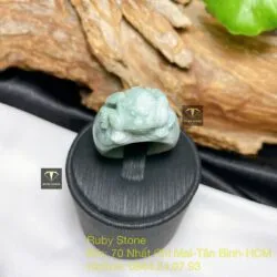 Nhẫn thiềm thừ ngọc Cẩm thạch tạc tay tinh xảo