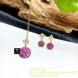 Bộ sản phẩm mặt dây và khuyên tai hoa mẫu đơn Ruby Nam Phi, vàng 18k - Ảnh 2